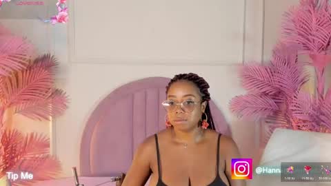 Snapshot of hanaahquinn chatting on 04-23-26, 11:31 hanaahquinn online show from 04-23-26, 11:31