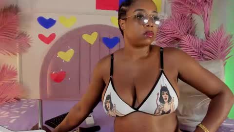Snapshot of hanaahquinn chatting on 06-13-26, 11:30 hanaahquinn online show from 06-13-26, 11:30