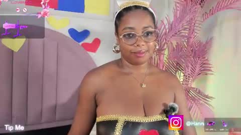 Snapshot of hanaahquinn chatting on 06-19-26, 11:36 hanaahquinn online show from 06-19-26, 11:36