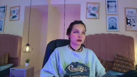 hanabie_ online show from 04-21-26, 03:13