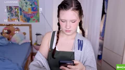 hanahwoods online show from 11-27-25, 02:24