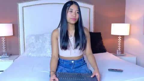 Snapshot of hanaluna chatting on 05-16-26, 01:32 Hanna online show from 05-16-26, 01:32