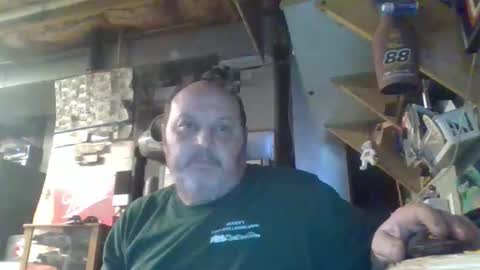 Snapshot of handiemanhere chatting on 03-08-26, 05:00 naked man online show from 03-08-26, 05:00
