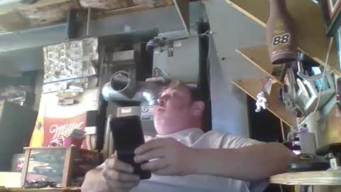 Snapshot of handiemanhere chatting on 04-12-26, 08:25 naked man online show from 04-12-26, 08:25
