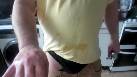 Snapshot of handncocknocum chatting on 12-28-24, 01:28 handncocknocum online show from 12-28-24, 01:28