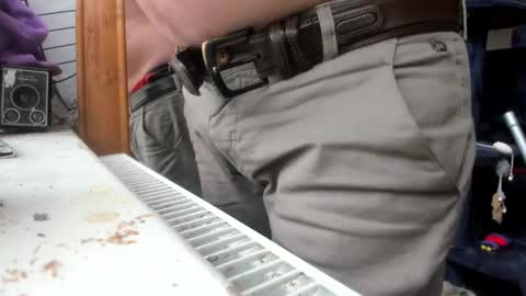 Snapshot of handncocknocum chatting on 01-20-25, 02:36 handncocknocum online show from 01-20-25, 02:36