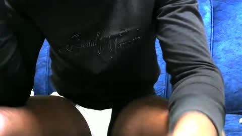 Snapshot of handsome_king30 chatting on 01-07-25, 08:10 handsome king online show from 01-07-25, 08:10