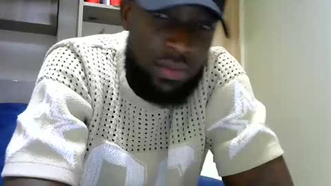 Snapshot of handsome_king30 chatting on 01-15-25, 11:08 handsome king online show from 01-15-25, 11:08