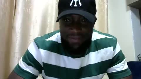 Snapshot of handsome_king30 chatting on 02-13-25, 07:52 handsome king online show from 02-13-25, 07:52