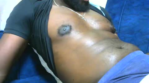 Snapshot of handsome_king30 chatting on 09-11-25, 09:37 handsome king online show from 09-11-25, 09:37