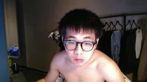 handsome_mannn online show from 02-15-25, 09:37