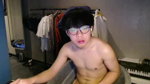 handsome_mannn online show from 01-10-26, 05:20