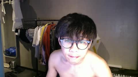 handsome_mannn online show from 05-04-26, 09:22