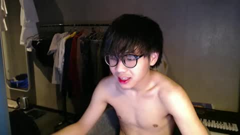 handsome_mannn online show from 05-15-26, 09:22