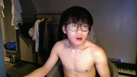 handsome_mannn online show from 05-16-26, 07:23