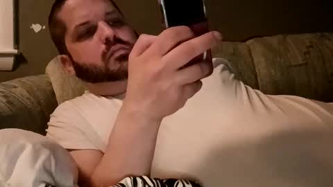 Handsomedaddy198923 online show from 04-16-26, 06:47