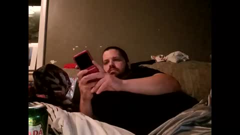 Handsomedaddy198923 online show from 05-31-26, 07:37