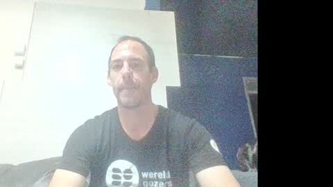 Snapshot of handsomeguy4ever chatting on 10-23-25, 09:02 handsomeguy4ever online show from 10-23-25, 09:02