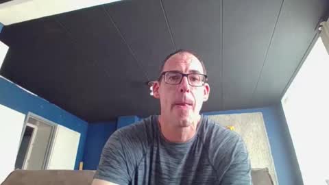 Snapshot of handsomeguy4ever chatting on 12-14-25, 10:53 handsomeguy4ever online show from 12-14-25, 10:53