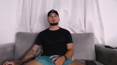 Snapshot of handsomen69 chatting on 05-26-26, 12:39 Handsomen online show from 05-26-26, 12:39