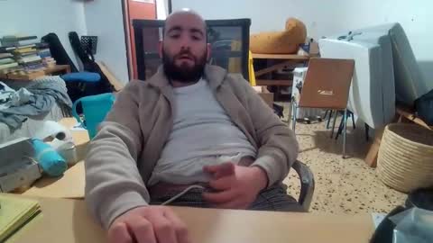 Snapshot of handyboy991 chatting on 03-29-26, 03:34 handyboy991 online show from 03-29-26, 03:34