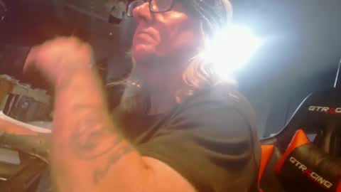 Snapshot of handyman5303 chatting on 12-18-24, 08:53 Handystudman online show from 12-18-24, 08:53