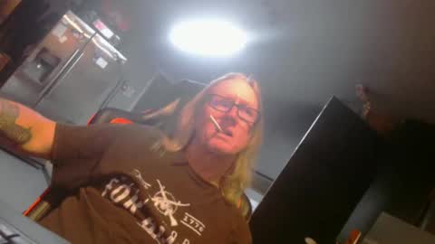 Snapshot of handyman5303 chatting on 01-04-25, 08:17 Handystudman online show from 01-04-25, 08:17