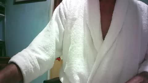 handymanforyou177322 online show from 04-08-26, 10:32