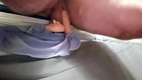 Snapshot of hanes1711 chatting on 10-19-25, 02:07 hanes1711 online show from 10-19-25, 02:07