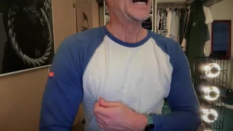 hanky online show from 01-19-25, 04:04