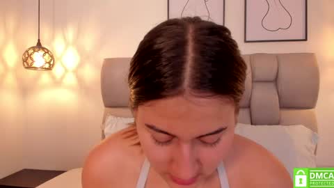 Snapshot of hanna__evans_ chatting on 04-25-26, 10:51 hanna__evans_ online show from 04-25-26, 10:51
