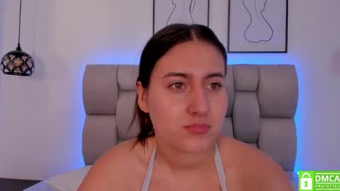 Snapshot of hanna__evans_ chatting on 05-20-26, 11:27 hanna__evans_ online show from 05-20-26, 11:27
