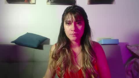 Snapshot of hanna__jones7 chatting on 05-18-26, 03:35 Hanna online show from 05-18-26, 03:35