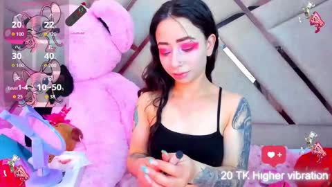  hanna  online show from 10-12-25, 01:59