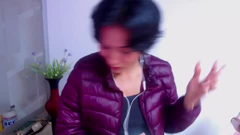 Sara online show from 03-06-25, 07:21