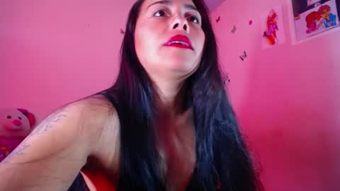 Snapshot of hanna_girl21 chatting on 07-29-26, 06:28 HANNA online show from 07-29-26, 06:28