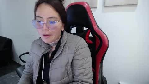 Snapshot of hanna_hot77 chatting on 03-12-26, 07:53 mara online show from 03-12-26, 07:53
