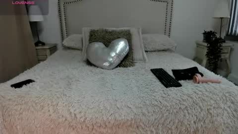Hanna Klover online show from 05-25-26, 12:22