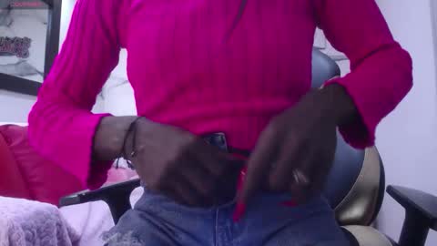 hanna_lamber online show from 10-28-25, 12:09