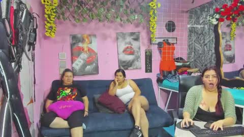 Snapshot of hanna_mature01 chatting on 05-13-26, 02:09 Hanna online show from 05-13-26, 02:09
