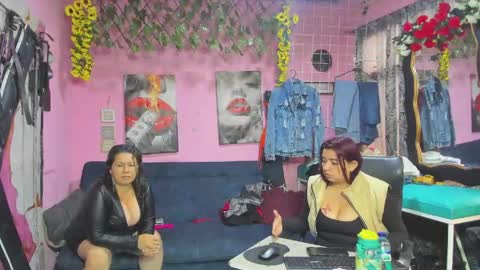 Snapshot of hanna_mature01 chatting on 05-16-26, 12:15 Hanna online show from 05-16-26, 12:15