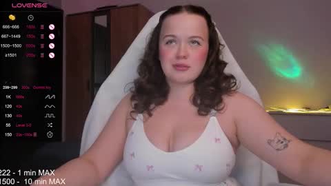 hanna montanas online show from 11-24-25, 05:12