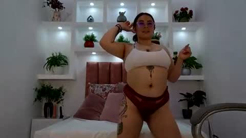 hanna_moons online show from 08-01-26, 05:07