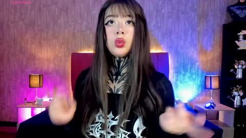 Hanna  online show from 05-09-26, 02:22
