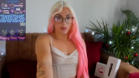 Snapshot of hanna_sofi4 chatting on 01-07-25, 01:46 Hanna Capicorn online show from 01-07-25, 01:46
