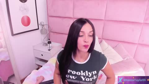 Snapshot of hanna_taylorr chatting on 02-07-25, 11:12  Hanna  online show from 02-07-25, 11:12