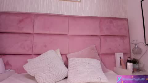 Snapshot of hanna_taylorr chatting on 10-09-25, 03:26  Hanna  online show from 10-09-25, 03:26