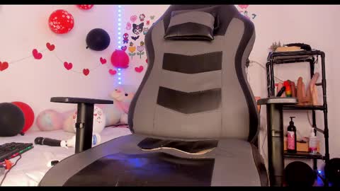 Snapshot of hanna_weist1 chatting on 02-16-25, 05:48 Akane Tendo online show from 02-16-25, 05:48