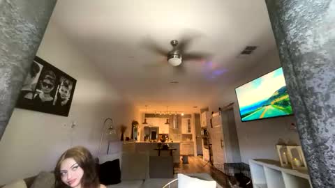Snapshot of hannababy23 chatting on 10-16-25, 06:09 hannababy23 online show from 10-16-25, 06:09