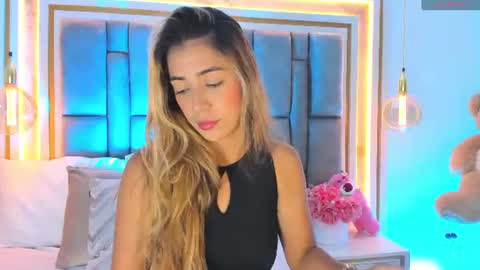 Eliana online show from 07-30-26, 01:15